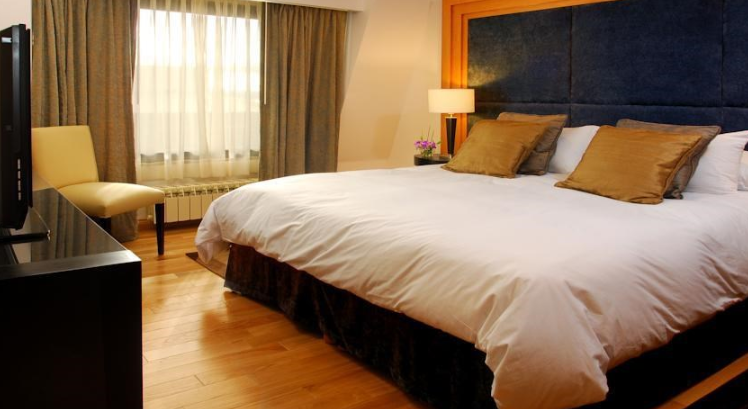 NH Bariloche Edelweiss 4 {star}