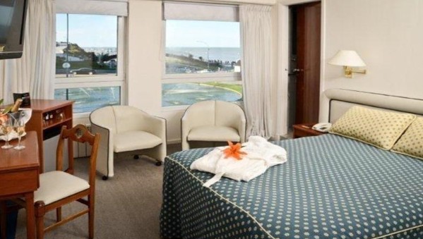 Hotel Iruña 4 {star}