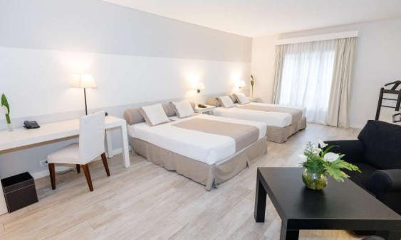 Loi Suites Recoleta 5{star}