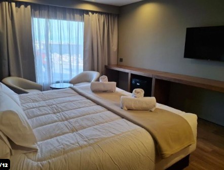 Ayres de Calafate 4{star}